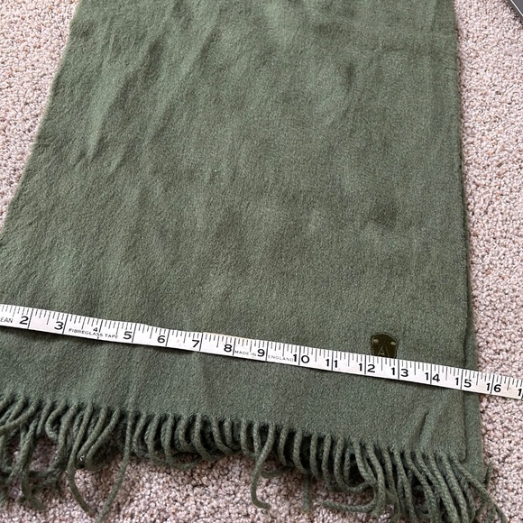 100 percent cashmere military green men’s scarf - Picture 2 of 6